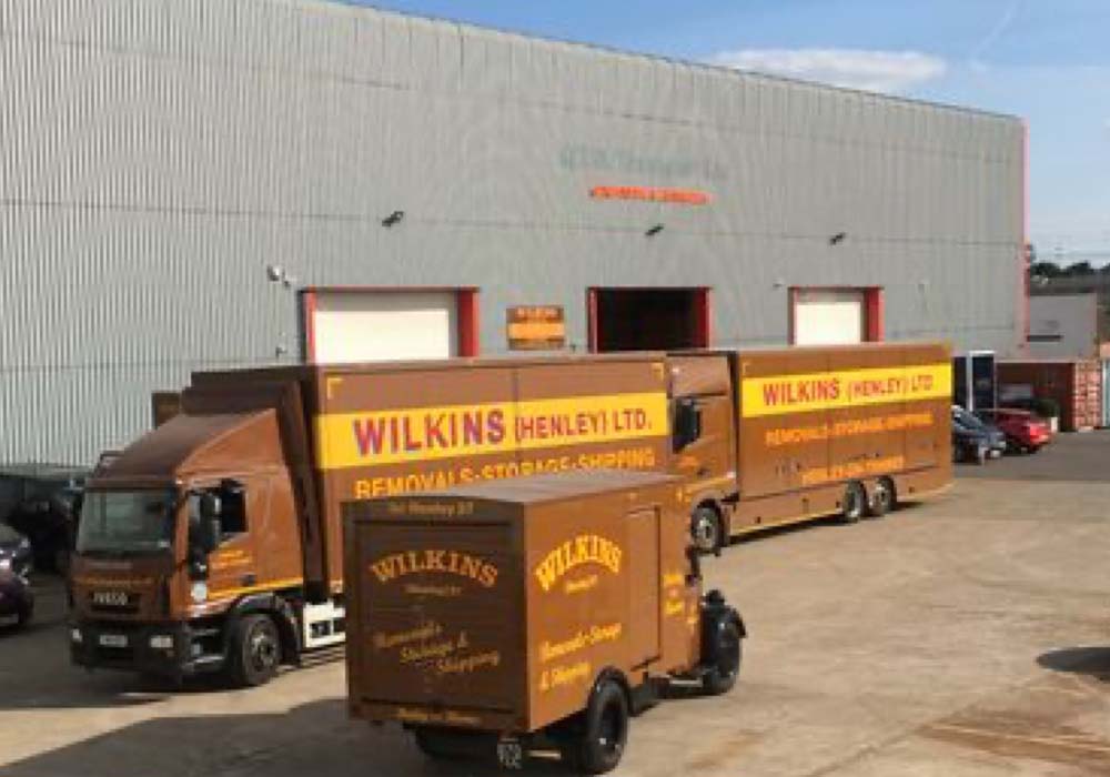 Reading warehouse for Removals